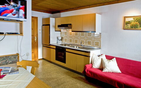 Glatzbichl: Camera, Mobilia, Proprietà, Interior Design, Costruzione, Casa, Soggiorno, Soffitto, Parete, Architettura