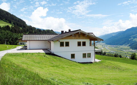 Talmoosen-Bauer: Proprietà, Casa, Catena Montuosa, Montagna, Geografia Montane, Alpi, Hill Station, Casa, Immobiliare, Cielo