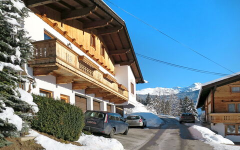 Wildauer: Cielo, Costruzione, Neve, Auto, Pianta, Ruota, Finestra, Pendenza, Casa