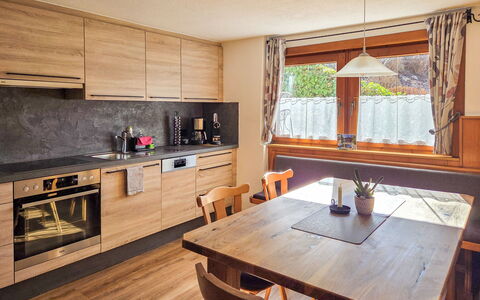 Egger: Legna, Mobilia, Interior Design, Pavimentazione, Pavimento, Cucina, Camera, Controsoffitto, Soffitto, Cabinetry