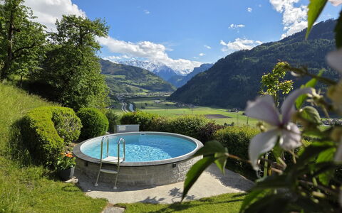 Egger: Piscina, Giardino, Tempo Libero, Catena Montuosa, Eco Hotel, Valle, Vasca Da Bagno, Prato, Landscaping