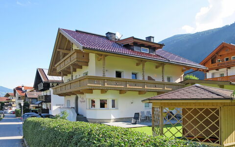 Wegscheider: Casa, Proprietà, Costruzione, Immobiliare, Architettura, Tetto, Casa, Zona Residenziale, Cielo, Estate