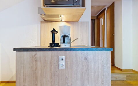 Alpenblick: Legna, Interior Design, Pavimentazione, Pavimento, Cucina, Mobilia, Soffitto, Camera, Illuminazione, Controsoffitto