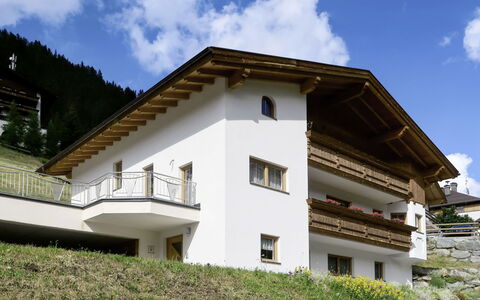 Bergkristall: Nube, Cielo, Costruzione, Pianta, Finestra, Casa, Lotto, Villetta, Pendenza