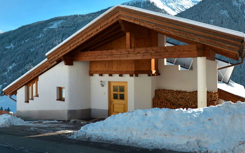 Erna: Casa, Proprietà, Casa, Tetto, Costruzione, Immobiliare, Inverno, Villetta, Neve, Montagna