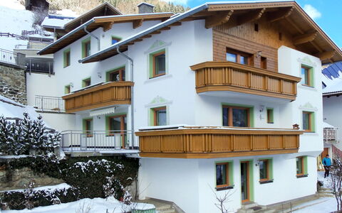 Schranz: Proprietà, Casa, Costruzione, Casa, Immobiliare, Inverno, Zona Residenziale, Neve, Architettura, Appartamento