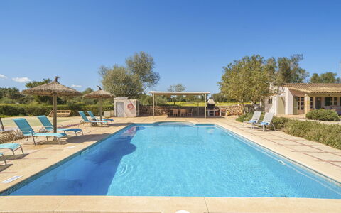 Can Soler: Piscina, Ricorrere, Estate, Mobili Da Esterno, Shade, Eco Hotel, Landscaping, Ombrello, Hacienda, Tempo Libero