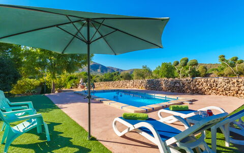 Estrella: Pianta, Cielo, Piscina, Ombrello, Lettino, Azzurro, Shade, Albero, Mobili Da Esterno, Corpo D'Acqua