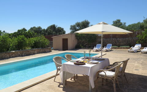 S'Almunia: Proprietà, Piscina, Immobiliare, Costruzione, Casa, Vacanza, Mobilia, Terrazza, Casa, Shade