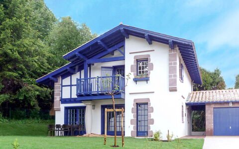 Saint-Jean-De-Luz 609: Costruzione, Finestra, Casa, Casa, Porta, Facciata, Zona Residenziale, Tetto, Villetta, Balcone