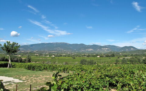 Les Lilas Blancs: Cielo, Geografia Montane, Hill Station, Montagna, Natura Selvaggia, Nube, Collina, Lotto, Highland, Area Rurale