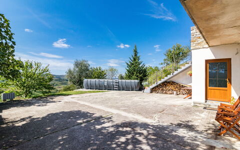 Kušar: Nube, Cielo, Pianta, Costruzione, Manto Stradale, Shade, Lotto, Asfalto, Luce Del Sole, Albero