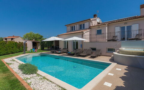 Villa Vela: Acqua, Pianta, Cielo, Costruzione, Proprietà, Piscina, Finestra, Azzurro, Shade, Interior Design