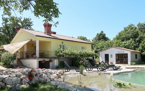 Angelina: Proprietà, Casa, Casa, Costruzione, Immobiliare, Villetta, Estate, Agriturismo, Tetto, Villa