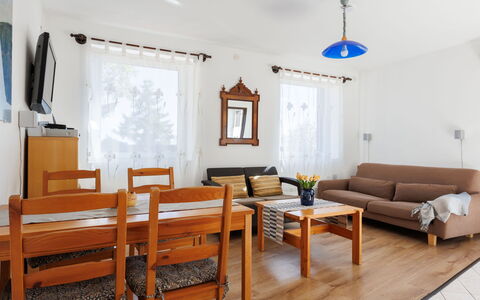 Dul: Mobilia, Interior Design, Pavimentazione, Divano, Legna, Pavimento, Camera, Soffitto, Soggiorno, Illuminazione