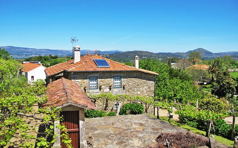 Senhor Do Socorro: Cielo, Pianta, Finestra, Paesaggio Naturale, Lotto, Albero, Costruzione, Zona Residenziale, Quartiere