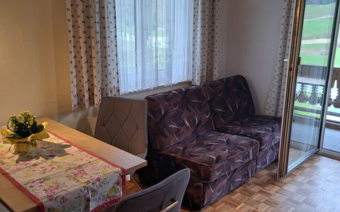Mondsee 605: Tavolo, Mobilia, Costruzione, Comfort, Legna, Tessile, Casa, Soggiorno, Divano, Tenda