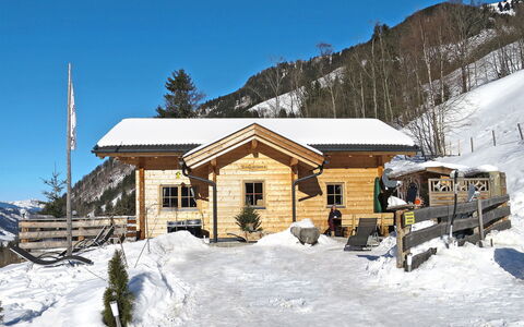 Waltl: Cielo, Neve, Costruzione, Finestra, Casa, Pendenza, Montagna, Albero, Villetta, Tetto