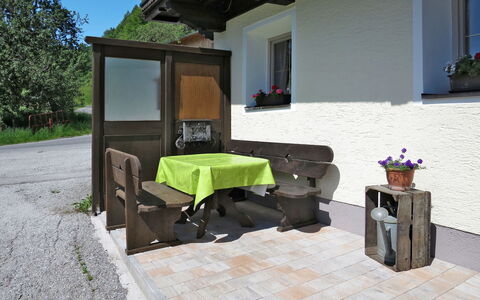 Kaprun 663: Proprietà, Casa, Mobilia, Costruzione, Camera, Immobiliare, Terrazza, Casa, Architettura, Backyard