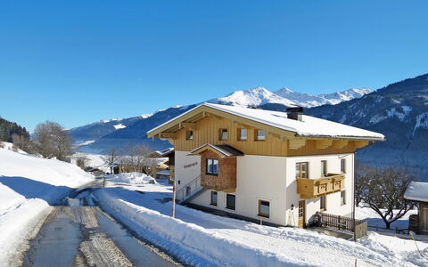 Schoppengrub: Cielo, Neve, Costruzione, Montagna, Finestra, Azzurro, Pendenza, Albero, Casa, Paesaggio