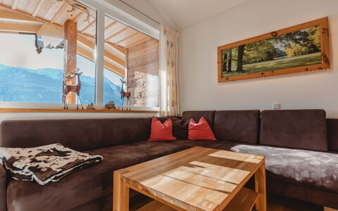 Schoppengrub: Legna, Mobilia, Interior Design, Soffitto, Divano, Camera, Soggiorno, Color Legno, Latifoglie
