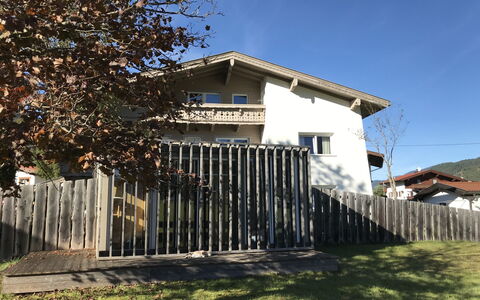 Achensee 603: Cielo, Pianta, Costruzione, Legna, Casa, Finestra, Albero, Lotto, Recinzione, Erba