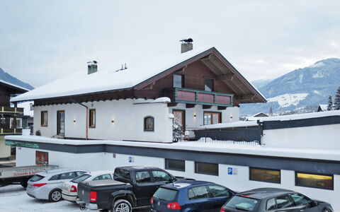 Apart Bergart: Neve, Inverno, Veicolo, Proprietà, Casa, Auto, Trasporto, Cittadina, Costruzione, Catena Montuosa
