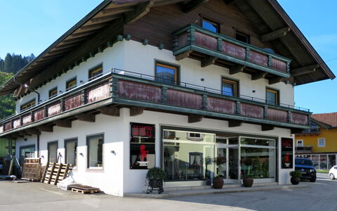 Apart Bergart: Costruzione, Proprietà, Casa, Immobiliare, Architettura, Hotel, Uso Misto, Facciata, Casa