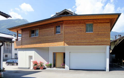 Nina: Casa, Casa, Proprietà, Costruzione, Tetto, Immobiliare, Zona Residenziale, Facciata, Architettura, Raccordo