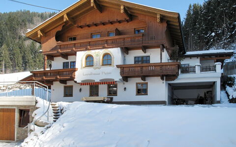 Landhaus Heim: Neve, Inverno, Proprietà, Casa, Casa, Immobiliare, Costruzione, Tetto, Architettura, Villetta