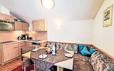 Mayrhofen 687: Casa, Mobilia, Villetta, Ricorrere, Color Legno, Hotel, Sedia, Soggiorno, Eco Hotel
