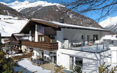 Sölden 622: Cielo, Neve, Costruzione, Montagna, Proprietà, Finestra, Albero, Casa, Pendenza, Nube