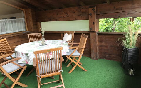 Prutz Kaunertal 656: Pianta, Mobilia, Tavolo, Sedia, Legna, Costruzione, Interior Design, Mobili Da Esterno, Pavimento, Tempo Libero