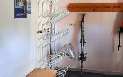 Spiss-Samnaun 602: Legna, Interior Design, Costruzione, Gas, Font, Arte, Macchina, Latifoglie