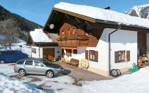 Gaschurn 612: Ruota, Neve, Cielo, Auto, Proprietà, Finestra, Veicolo, Costruzione