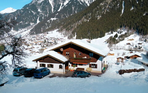 Gaschurn 612: Neve, Montagna, Cielo, Costruzione, Pendenza, Casa, Highland, Paesaggio Naturale, Terreno, Auto