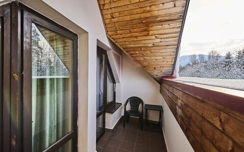 Klondajk: Costruzione, Legna, Finestra, Interior Design, Shade, Pavimentazione, Pavimento, Latifoglie, Immobiliare, Color Legno