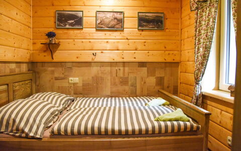 Pec Pod Snezkou 602: Mobilia, Camera Da Letto, Letto, Camera, Telaio Del Letto, Proprietà, Interior Design, Lenzuolo, Bedding, Legna