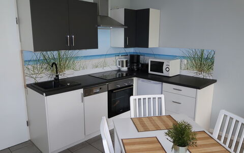 Tossens 623: Cabinetry, Controsoffitto, Mobilia, Lavello, Costruzione, Pianta, Rubinetto, Cucina, Cucina Stufa, Pianta Della Casa