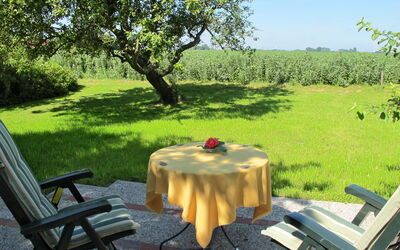 Horumersiel 656: Proprietà, Tavolo, Albero, Paesaggio Naturale, Erba, Mobilia, Backyard, Casa, Paesaggio, Immobiliare
