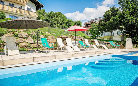 Heckenrose: Zona Residenziale, Casa, Insediamento Umano, Appartamento, Estate, Condominio, Sobborgo, Driveway, Cortile, Dimora