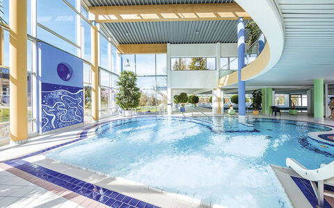 Maierhöfen 608: Acqua, Piscina, Azzurro, Pianta, Shade, Costruzione, Tempo Libero, Immobiliare, Materiale Composito, Mobili Da Esterno