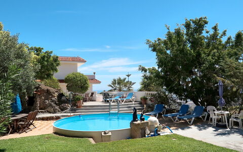 Candelaria 604: Acqua, Pianta, Cielo, Azzurro, Piscina, Albero, Costruzione, Nube, Mobili Da Esterno, Shade