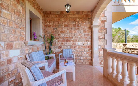 Vista Playa: Proprietà, Mobilia, Pianta, Azzurro, Legna, Sedia, Interior Design, Costruzione, Pavimentazione, Pavimento