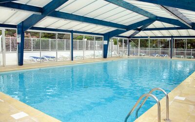 Saint Hilaire de Riez 606: Acqua, Piscina, Costruzione, Azzurro, Shade, Tempo Libero, Aqua, Materiale Composito, Immobiliare, Resort Citta '