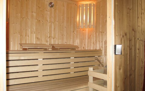 Crozon-Morgat 664: Costruzione, Finestra, Porta, Legna, Color Legno, Pavimentazione, Casa, Pavimento, Linea