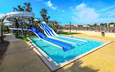Portiragnes 606: Ricreazione, Parco Acquatico, Ricorrere, Tempo Libero, Scivolo, Attrazione Turistica, Vacanza, Piscina