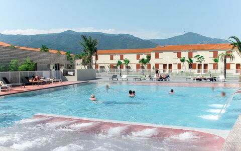 Argelès sur Mer 627: Piscina, Ricorrere, Centro Ricreativo, Tempo Libero, Cittadina, Resort Citta ', Vacanza, Insediamento Umano, Acqua, Costruzione
