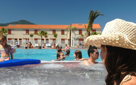Argelès sur Mer 627: Acqua, Cielo, Piscina, Corpo D'Acqua, Ombrello, Costruzione, Tempo Libero