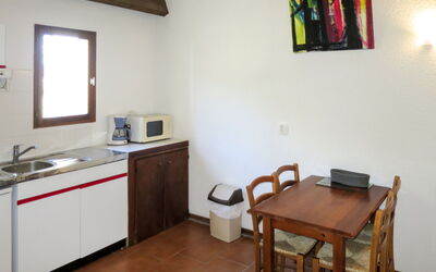 Mari di Soli 661.2: Camera, Proprietà, Mobilia, Costruzione, Pavimento, Tavolo, Casa, Interior Design, Immobiliare, Cucina